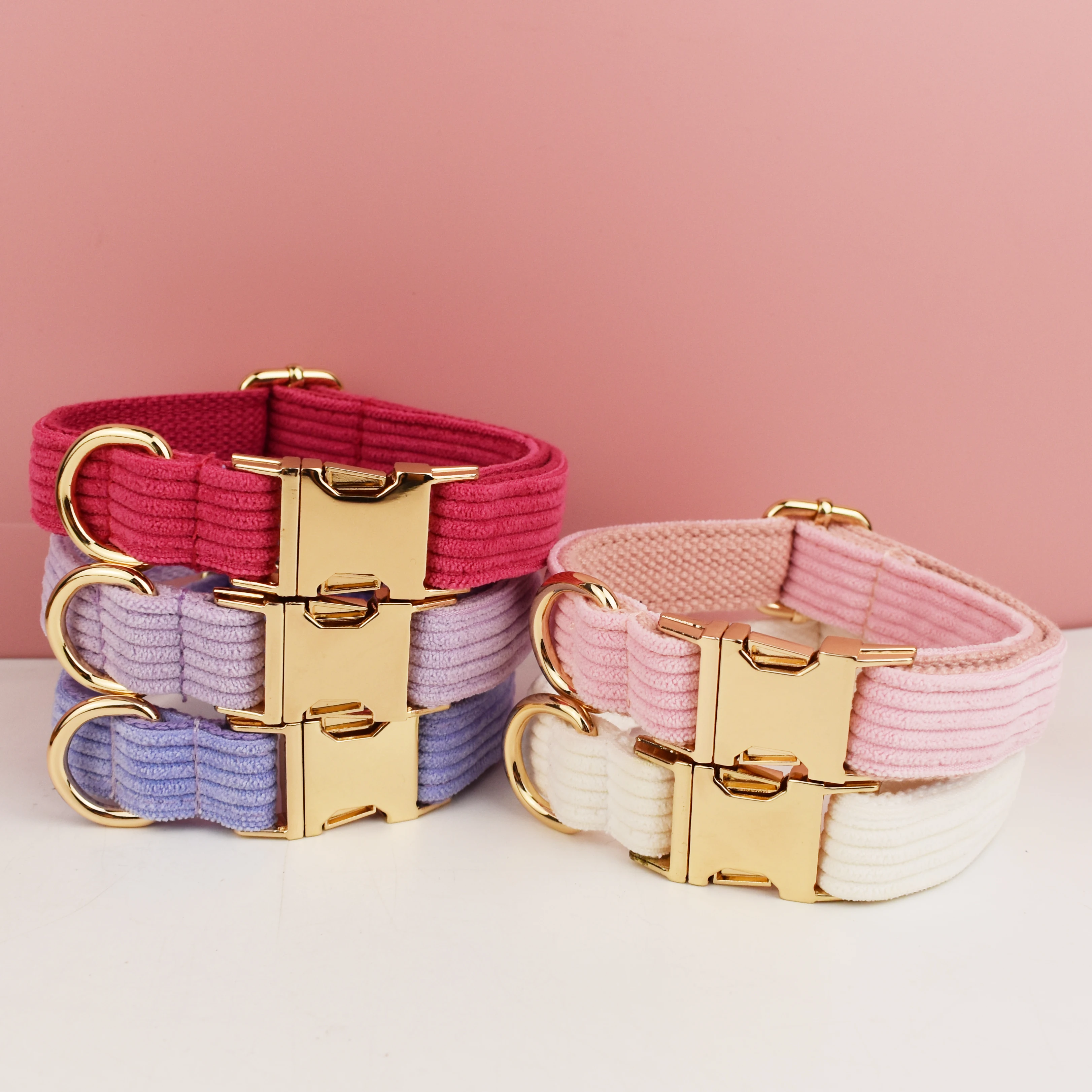 Popular Luxury Custom Color Dog Cozy Soft Webbing Metal Designer Adjustable Pet Accessories Velvet Dog Collar Manufact