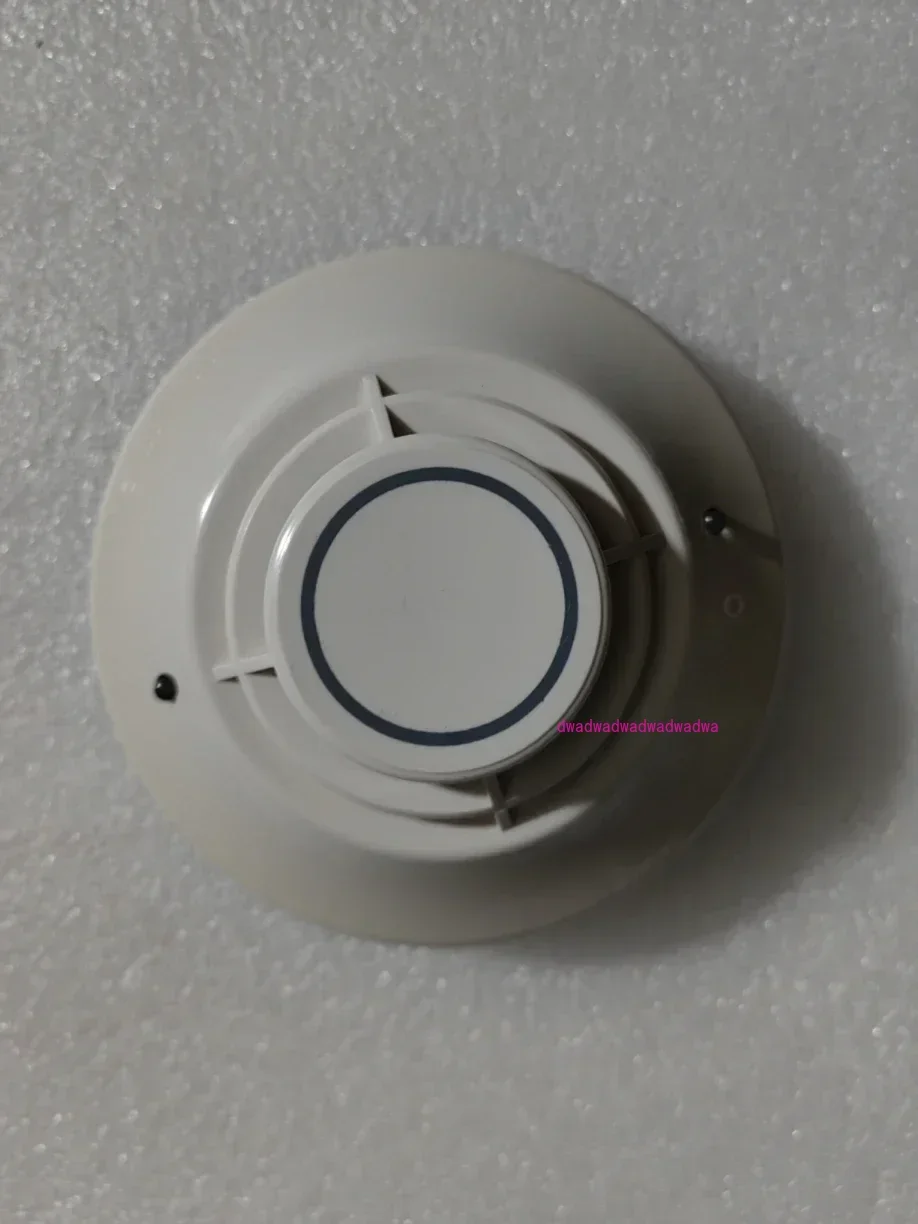 For white NOTIFIER Differential temperature detector FST-851R Differential temperature sense