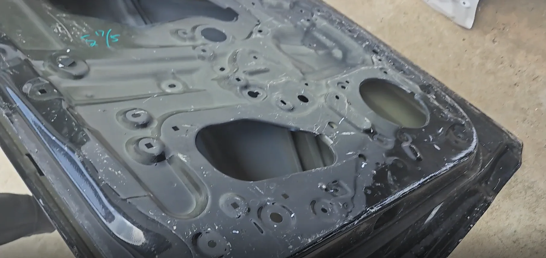 High Quality Durable Original Factory Hidden Handle Car Door Assembly for Li Auto L7