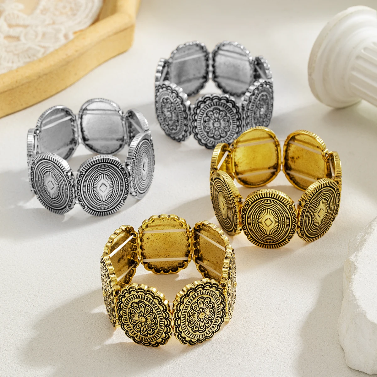 1 piece of heavy-duty carved graphic bracelet with elastic thread and oval hanging tag bracelet