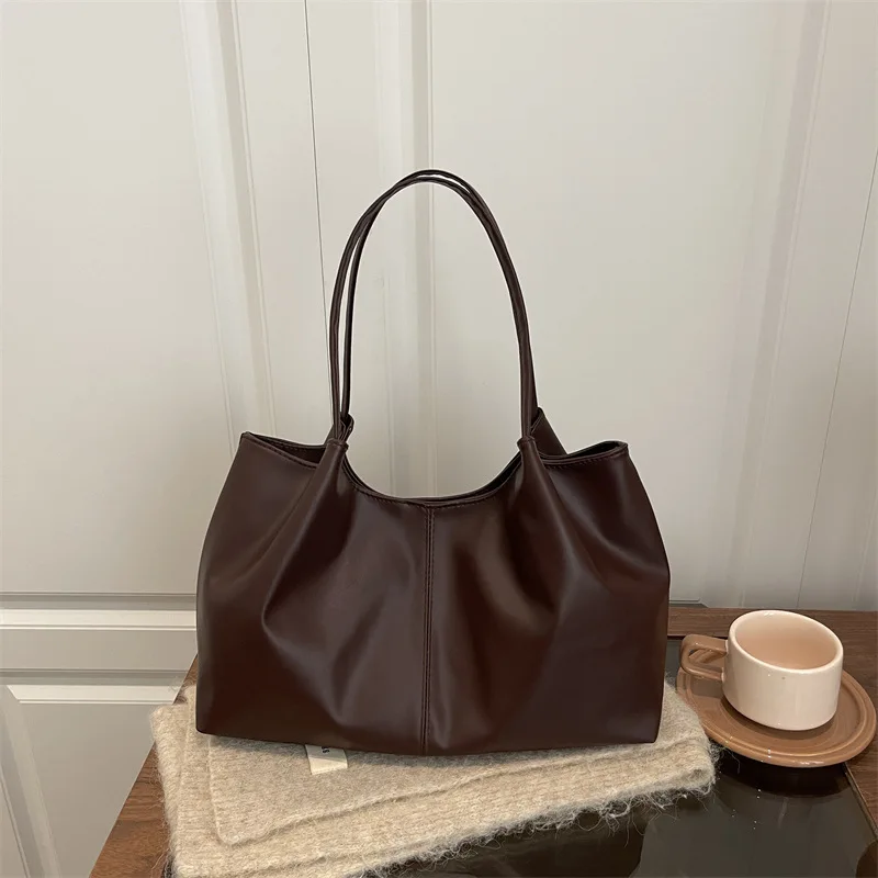 Weiche Leder-Tragetasche mit gerafftem Plissee-Design, Große Schultertasche für Arbeit, Täglichen Pendelverkehr und Freizeit für Frauen – Detail 8