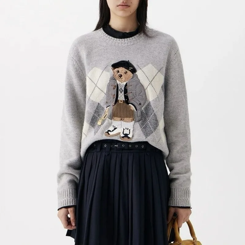 

Новинка 2023 года, осенний вязаный пуловер с медведем, женский модный жаккардовый свитер с круглым вырезом и бриллиантами, роскошный джемпер с вышивкой, топы