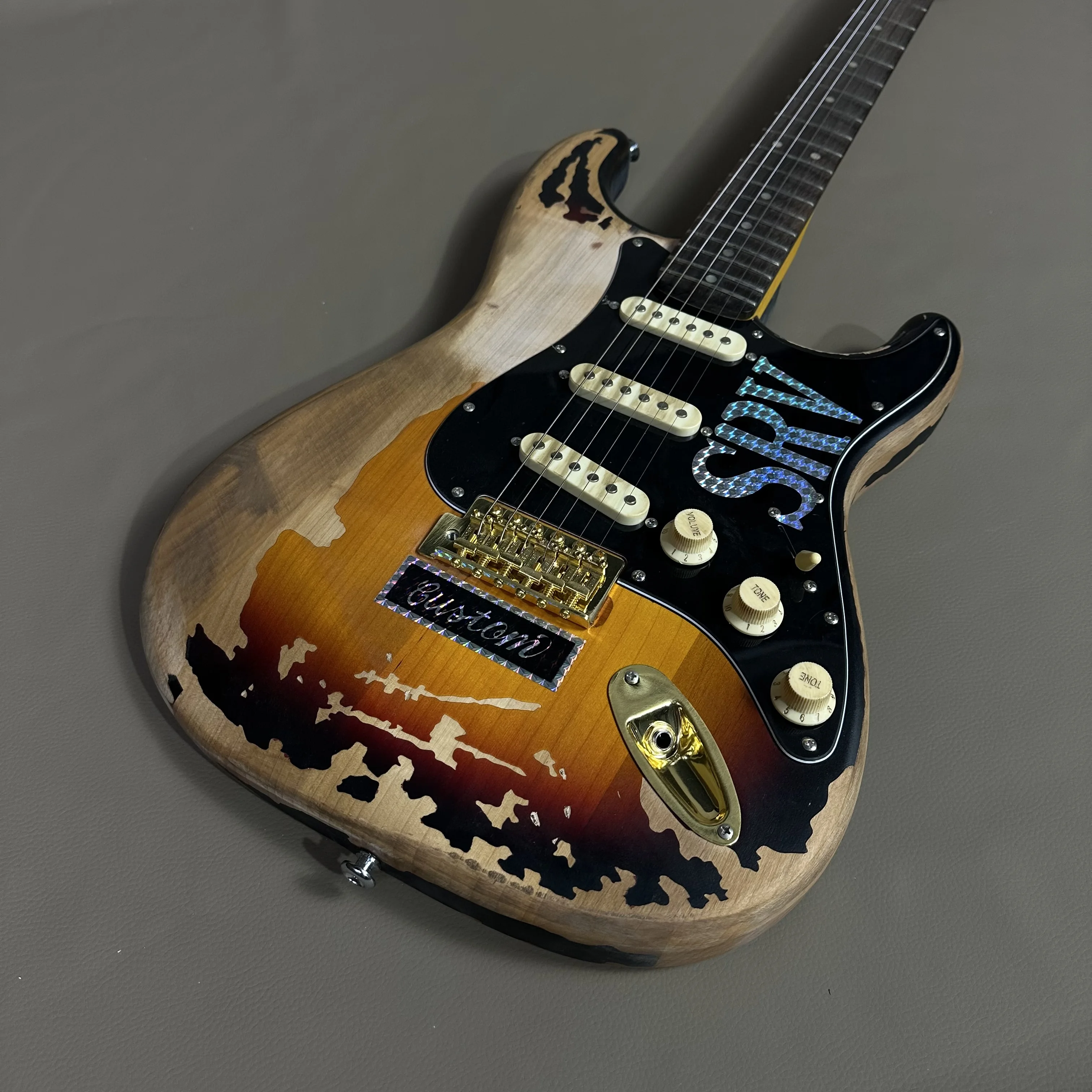 Guitarra eléctrica SRV STS con cuerpo de madera de aliso y diapasón de palisandro, envío gratis, en stock.