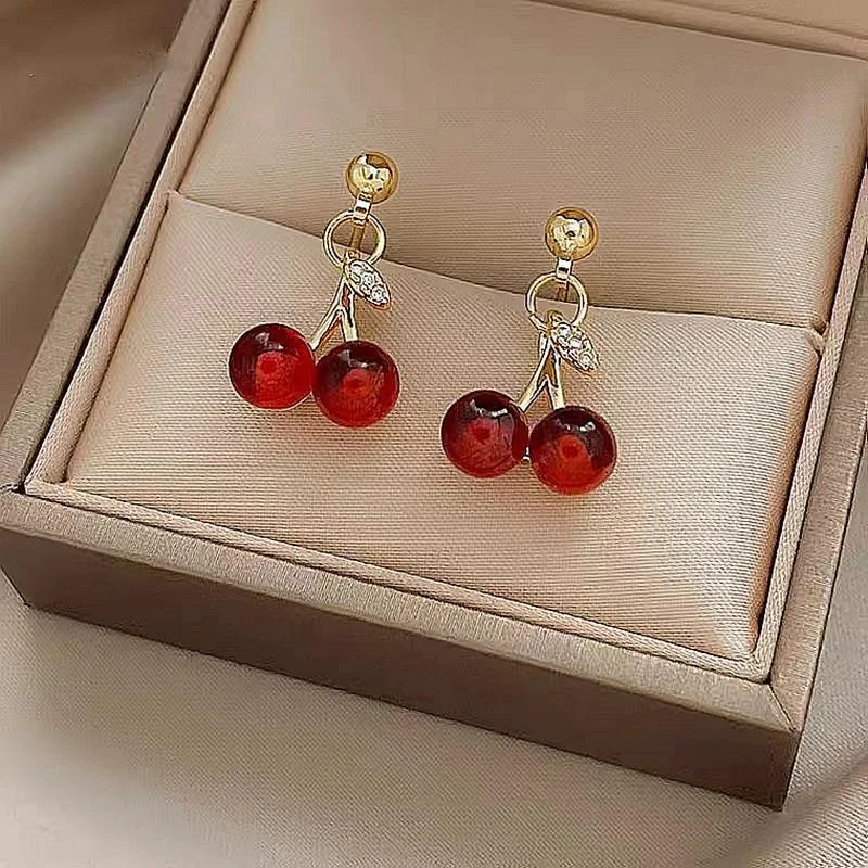 New Temperament Red Cherry Drop Earrings Suitable for Women Personality Sweet Girls Cute Party Earrings Charm Jewelry Gifts