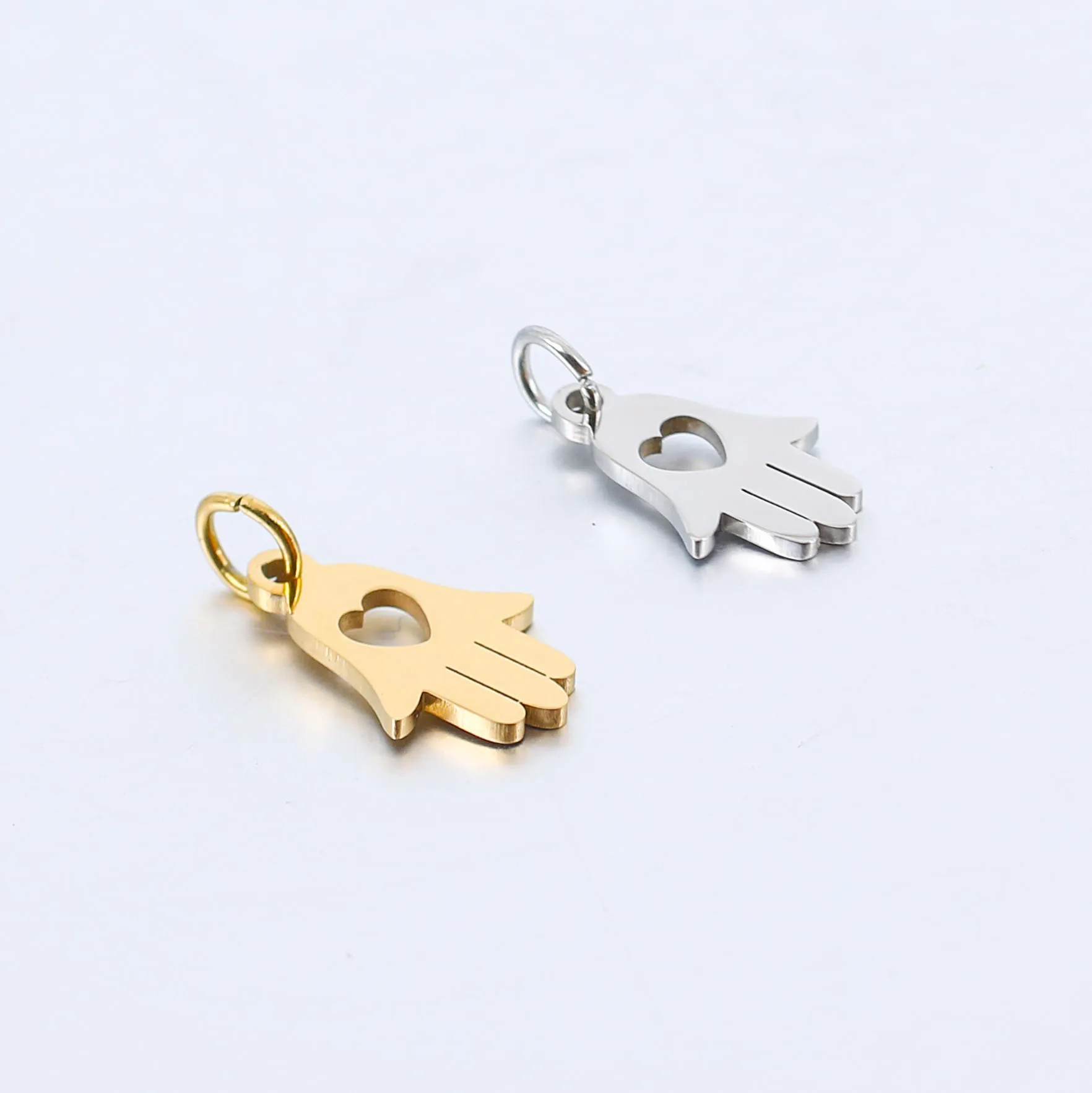 Breloques en forme de cœur d'amour, 5 pièces/lot, pendentifs antiques en forme de main de Fatima Hamsa, breloque en acier inoxydable, fabrication de bijoux, cadeau, accessoire à créer soi-même