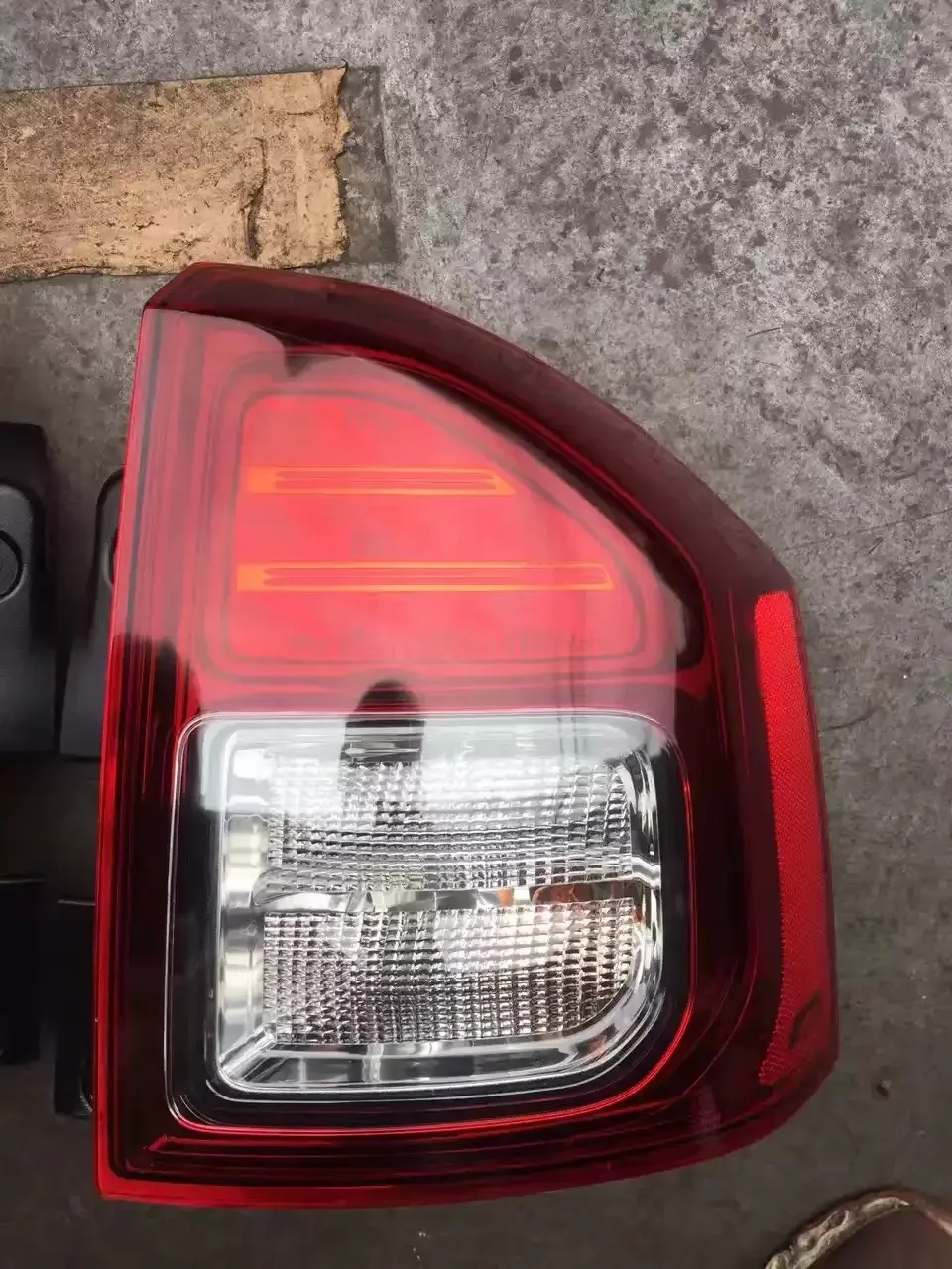 For Jeep Compass 14-15 Car Tail Light Rear Brake Light Taillamp Reverse Lamp Warning Turn Signal accesorios para auto