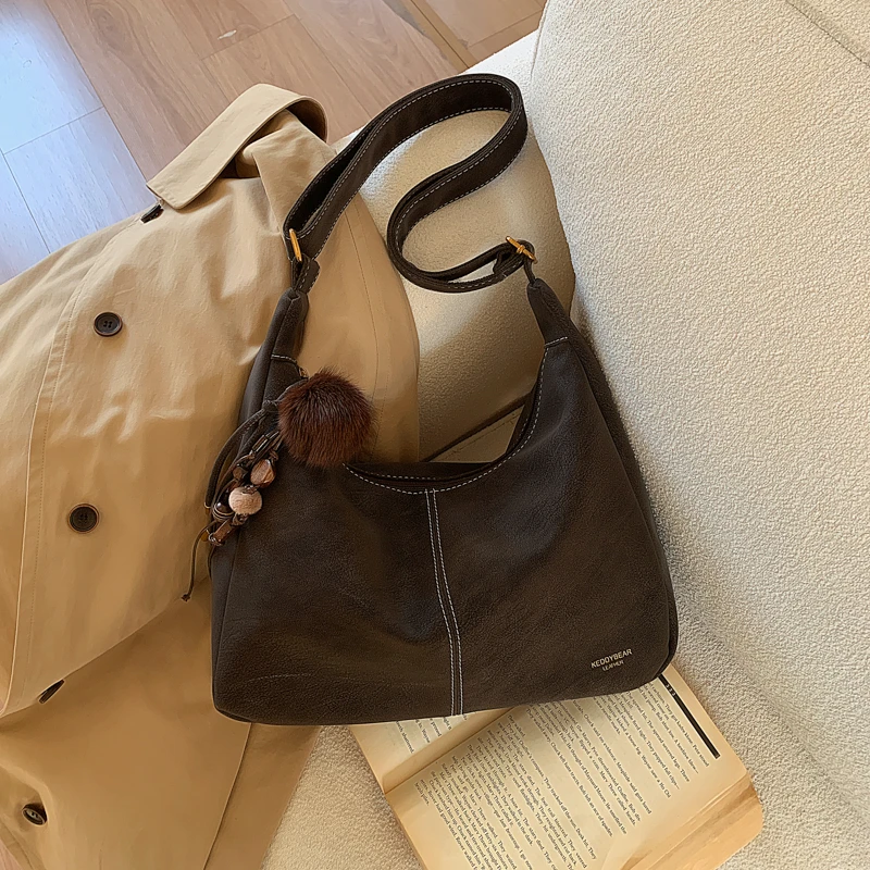 حقائب كتف كلاسيكية عصرية بسحاب من البولي يوريثان 2026 تخفيضات هائلة جديدة حقائب كروس بسيطة ومتعددة الاستخدامات للنساء