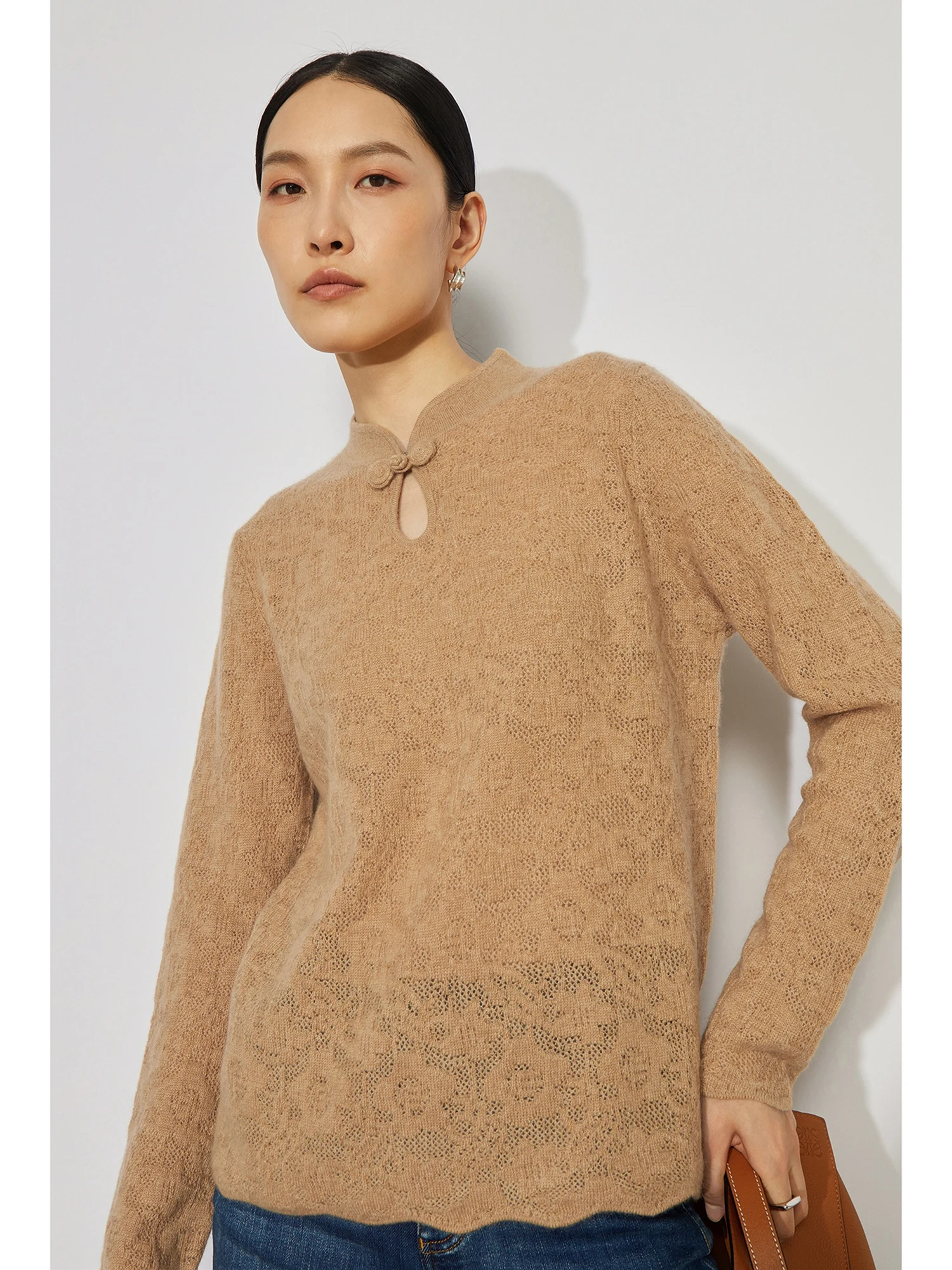 

ChangDX Oriental Poetic Soft Ele A-Class Camere Button Waterdrop Ne Camere Sweater Long Sve Regular Fit Knitted Top