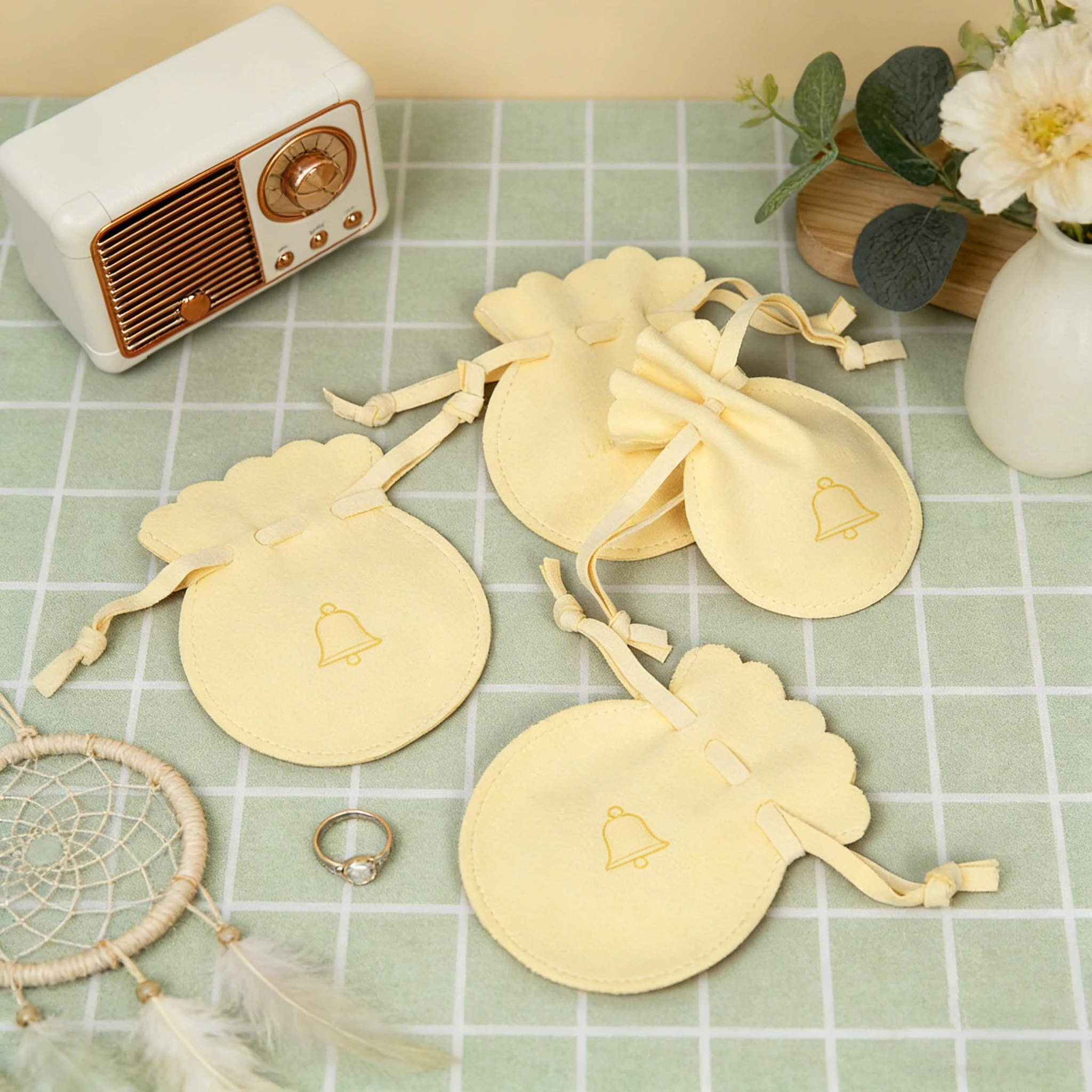 

100Bulk Yellow Microfiber Jewelry Small Gift Bags Custom Logo Velvet Drawstring Packaging Earring Soap Wedding Favor Goodie Bag