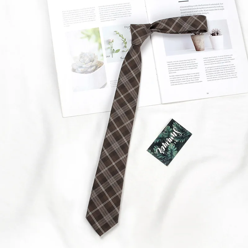 Рисунок 6 - Коричневый галстук Мужская рубашка