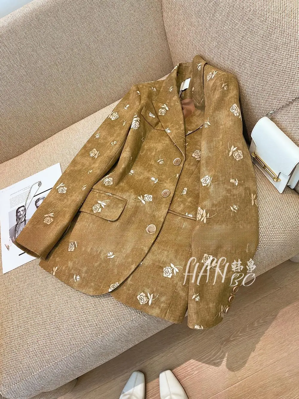 Blazer Wanita Musim Semi dan Gugur 2025 Desain Cetak Mawar Baru Gaya Retro Kasual