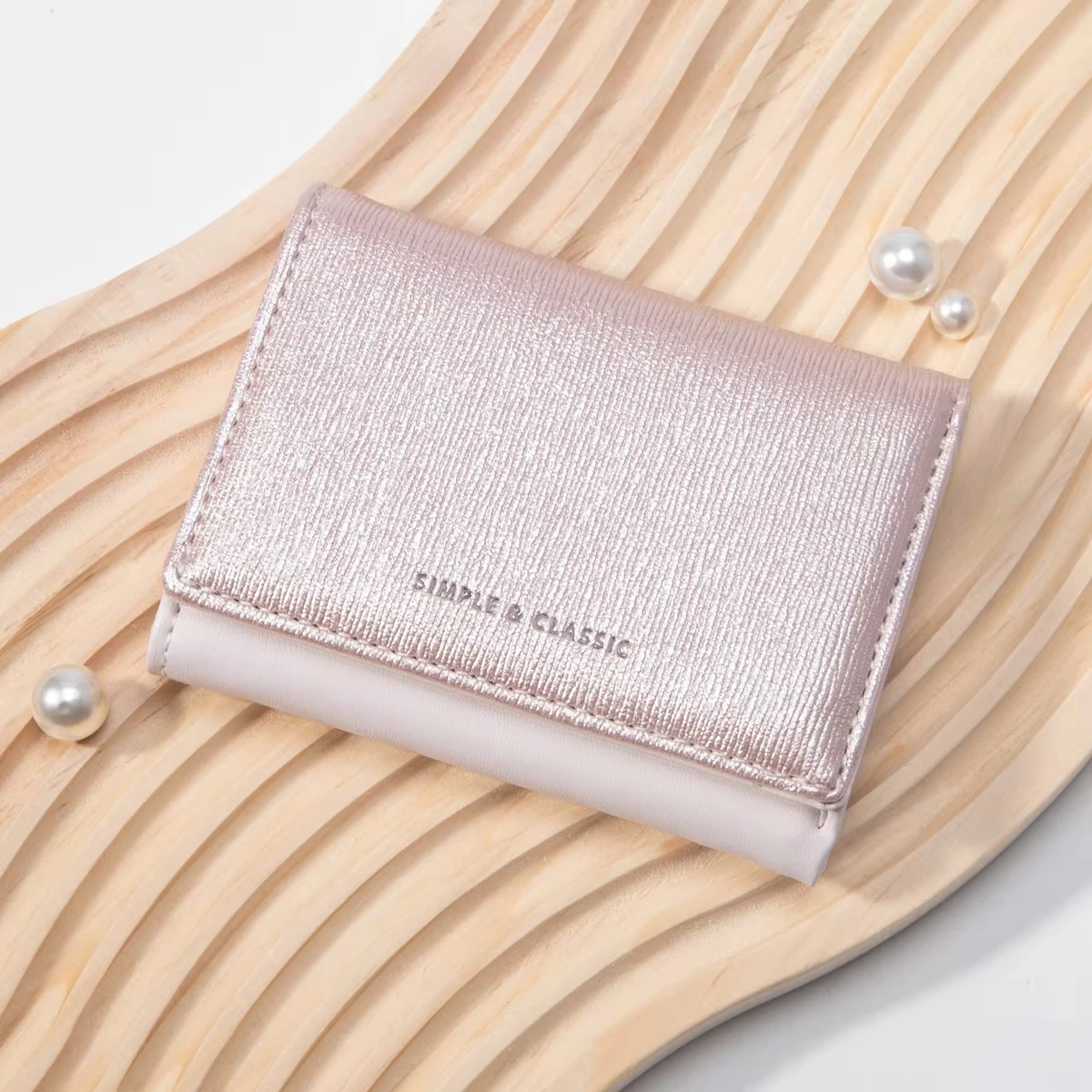 

Minimalist Women's Card Bag Pearl Shining PU Wallet Fashion Gold and Silver Short Zero Wallet