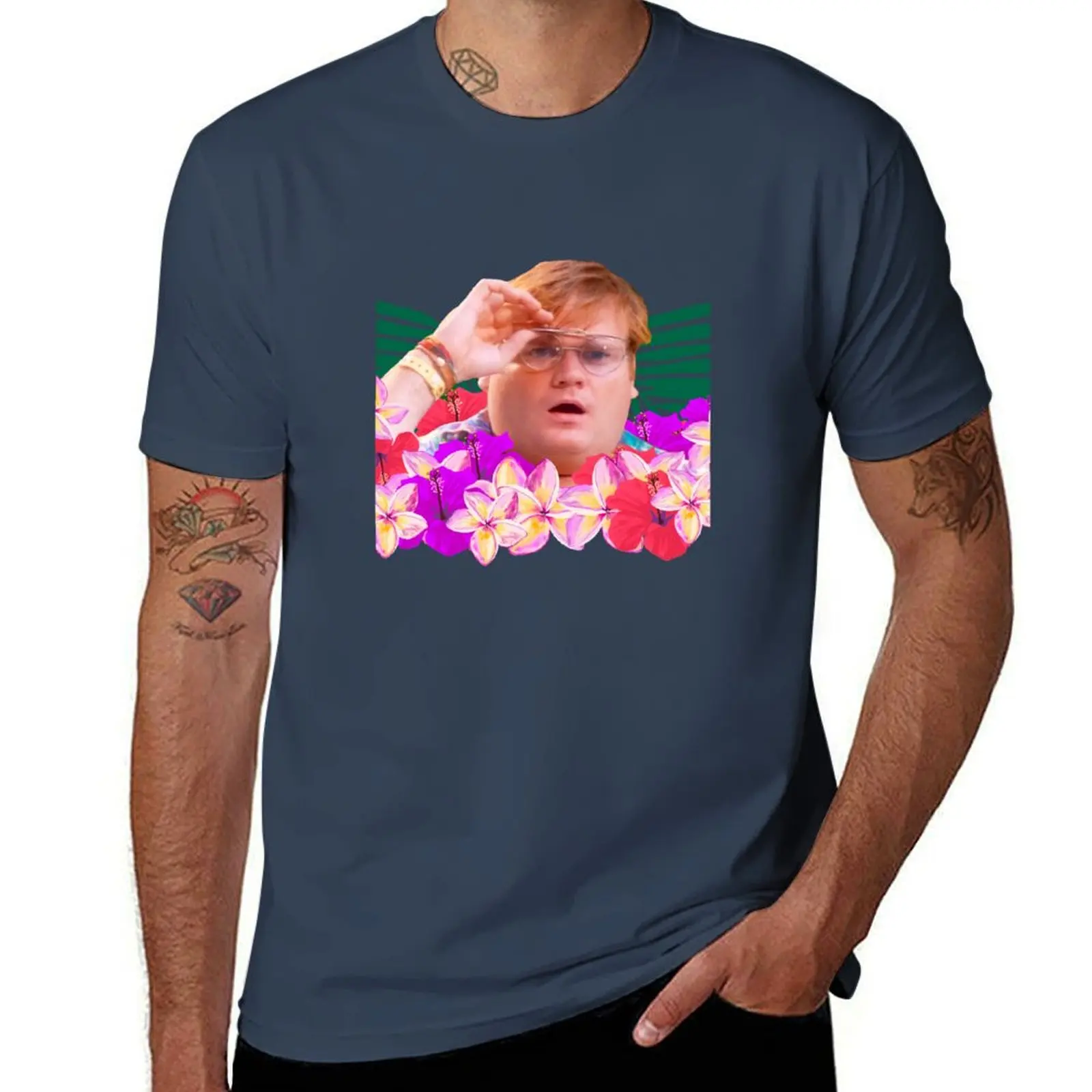 

Chris Farley sunglasses Surprise Hawaii Flowers T-Shirt anime tshirt t shirt man casual cotton t shirt pack T-Shirt