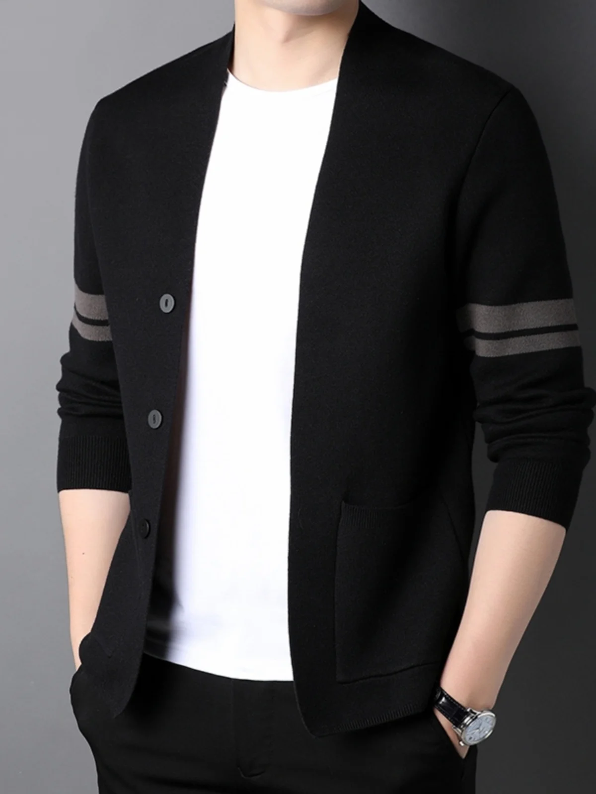 Early Autumn Knitted Cardigan Men's Spring 2025 New Trend Youth Versatile Outerwear Sweater Casual Jacket Trendy V-neck Striped