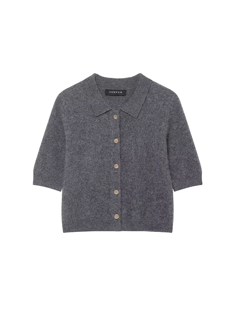 เสื้อคาร์ดิแกนถักแขนสั้นคอปกโปโลสีพื้นสไตล์ยุโรปแฟชั่นใหม่สำหรับผู้หญิงอเนกประสงค์และสง่างาม