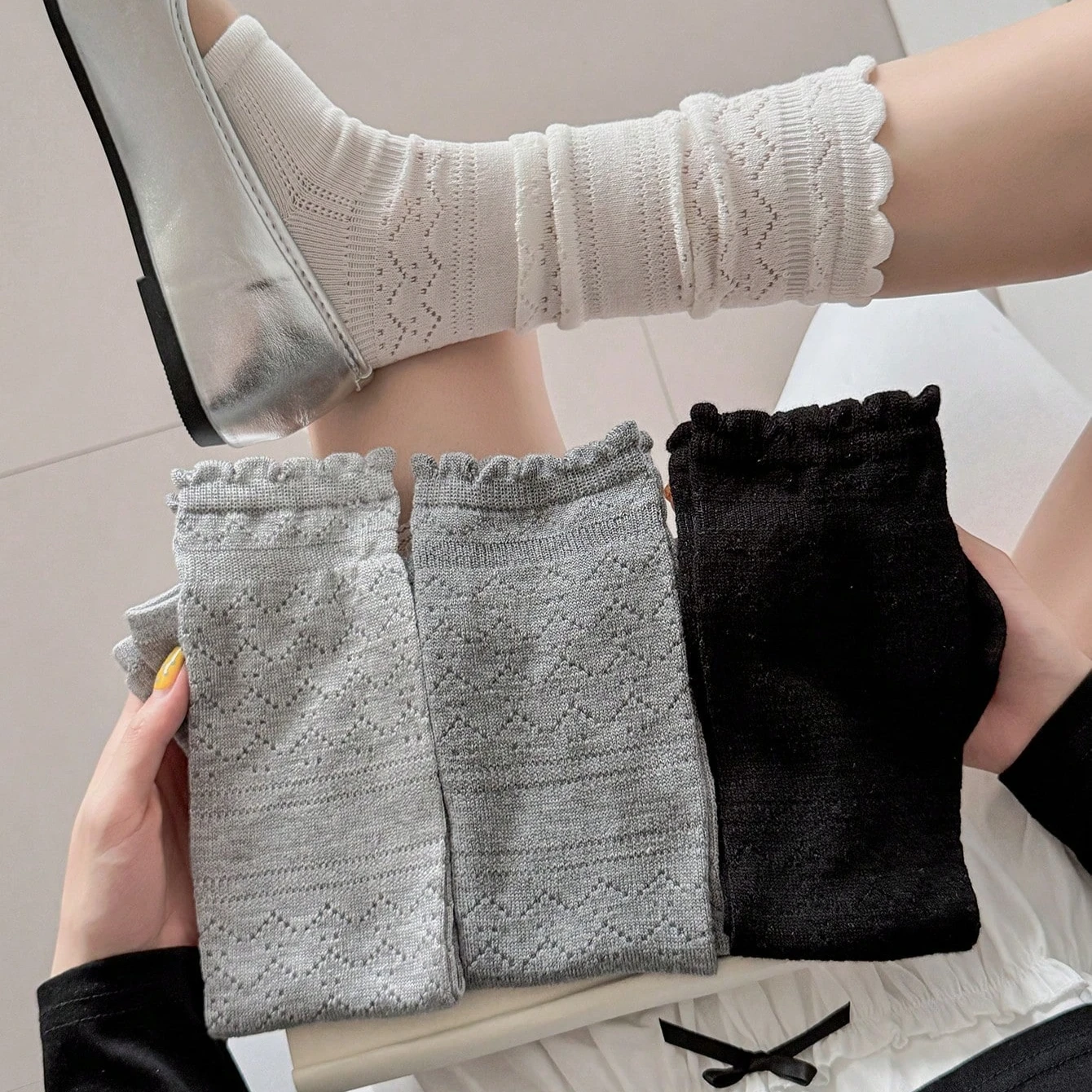 Beinwärmer für Damen, neue modische einfarbige Crew-Socken für Mädchen, ausgehöhlte Damensocken im koreanischen Stil