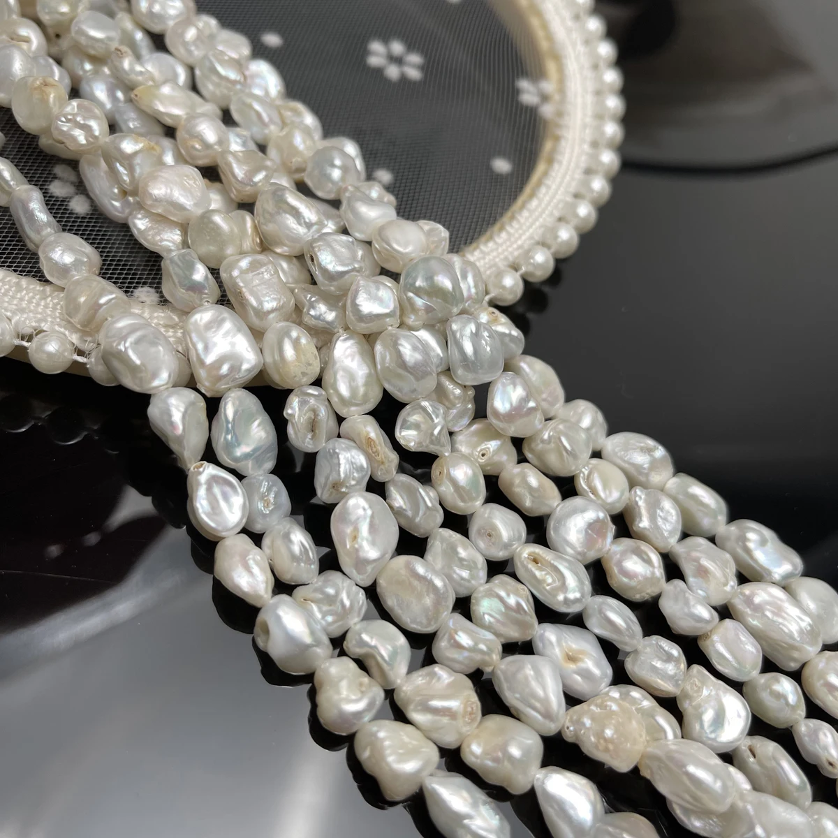 

Натуральный пресноводный жемчуг барокко 7–9 мм, нерегулярной формы, серебристого цвета, для изготовления ювелирных изделий, ожерелий, браслетов, аксессуаров своими руками