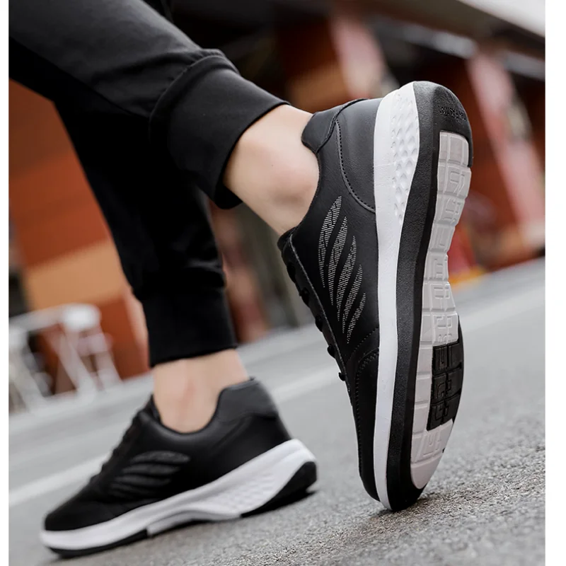 Men Walking Shoe Fashion Casual Sneakers Women Non-slip Man Lightweight Trendy PU Leather Waterproof Board Shoes Couple Footwear