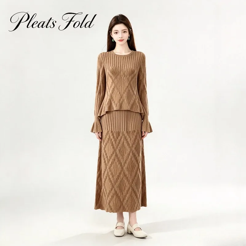 Women's Spring and Autumn Plus Size New 2026 Diamond Pattern Bell Sleeve Casual Top and Fishtail Pleated Skirt Two-Piece Set