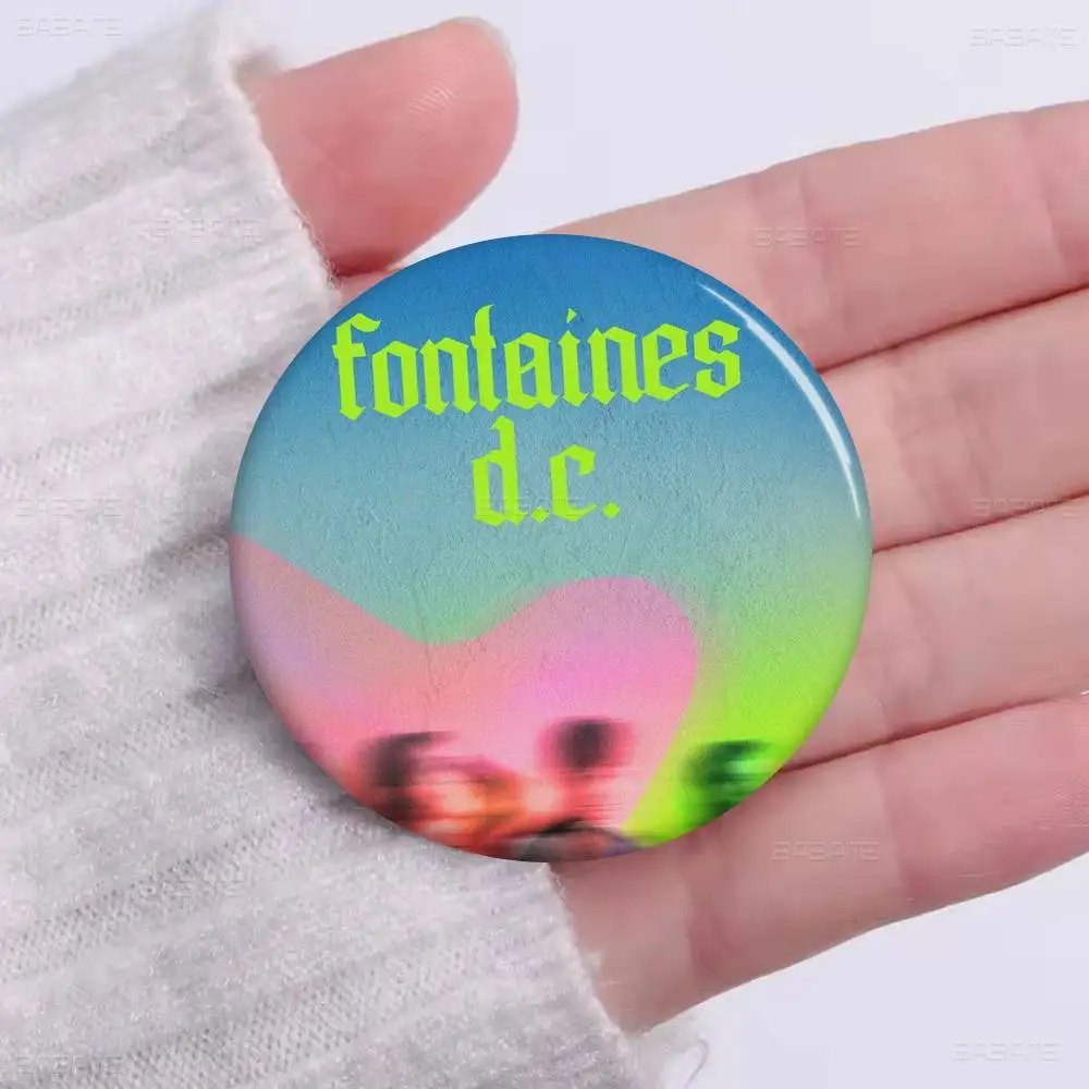 الفرقة F-فونتينز تيار مستمر الرومانسية 58 مللي متر اليدوية بروش الكرتون تأثيري شارة على ظهره مجوهرات اكسسوارات هدايا