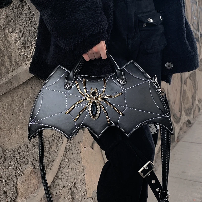 Halloween Party Crossbody Bag Goth Style Bat Shape Women Handbag and Purse Hand Bags Punk Designer Animal Shoulder Bag Clutch