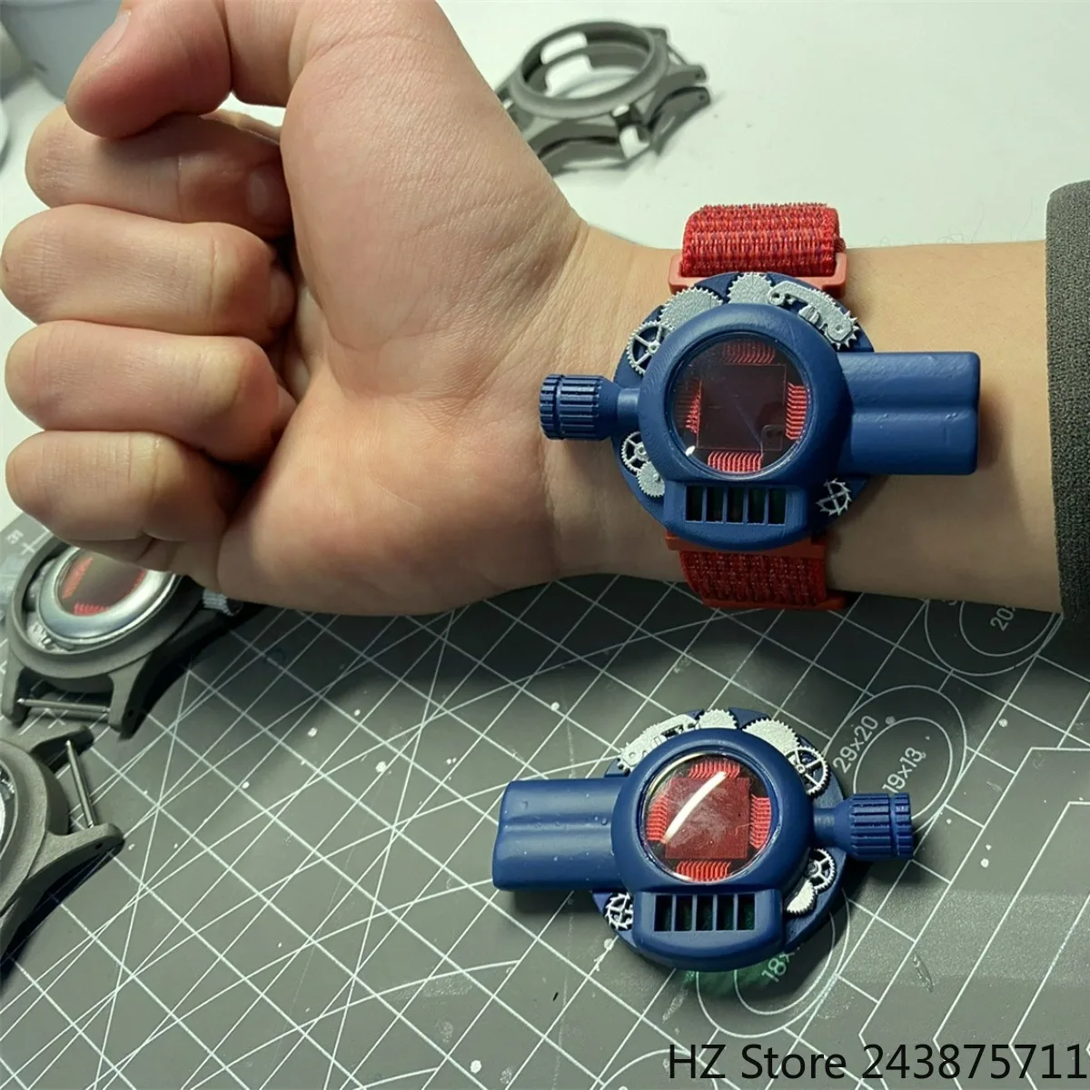 

1PCS Webshooter Magnetic Control Lighting Handcrafted Amazing Spider-Man Spider Web Launcher Spiderman Halloween Cosplay Props