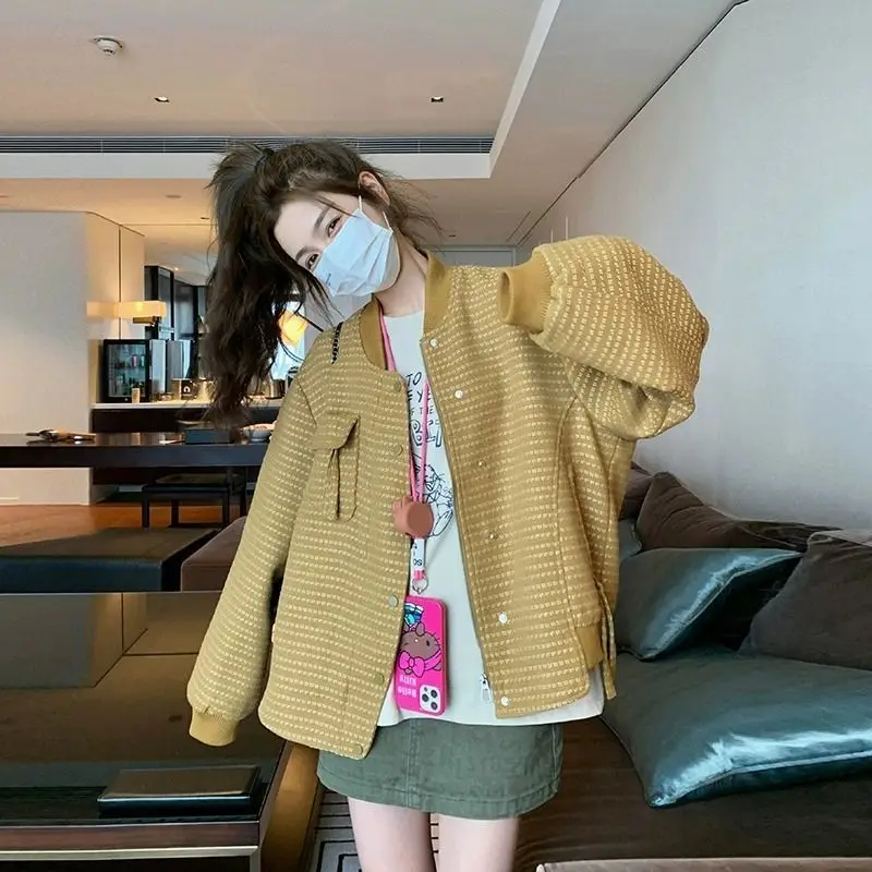 ملابس النساء الخريف الشتاء أزياء الكورية زر اللون حجب الإناث كل مباراة المألوف جيب البيسبول جيرسي سترة