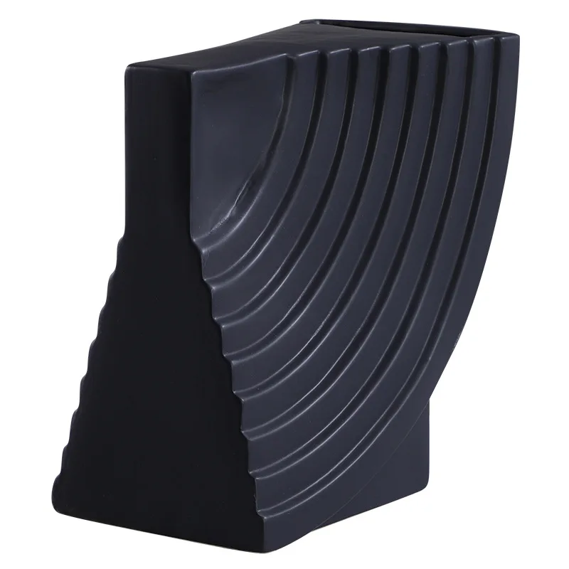 Light luxury modern black and white resin flower ornaments Minimalist Nordic home furnishings sales model room accessories