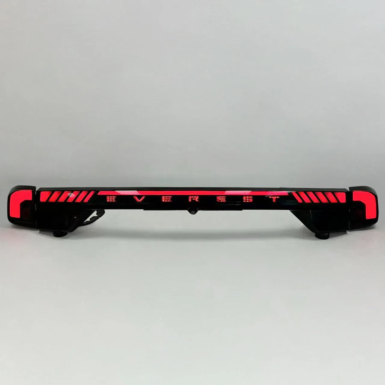 Suitable for 23 Road Shaker Everest Rear Through Tail Light Assembly Continuous Tail Light