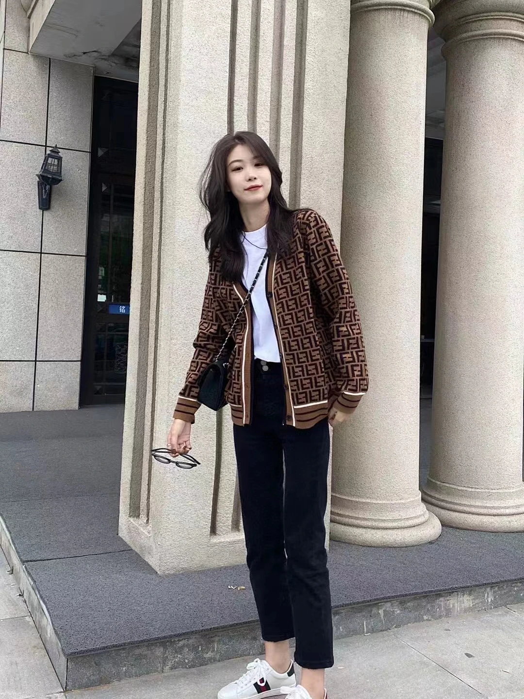 Women's Sweater 2024 New Knitted Casual Sweater Jacquard Letter Knitted Cardigan Autumn Fashion Button V-neck Top