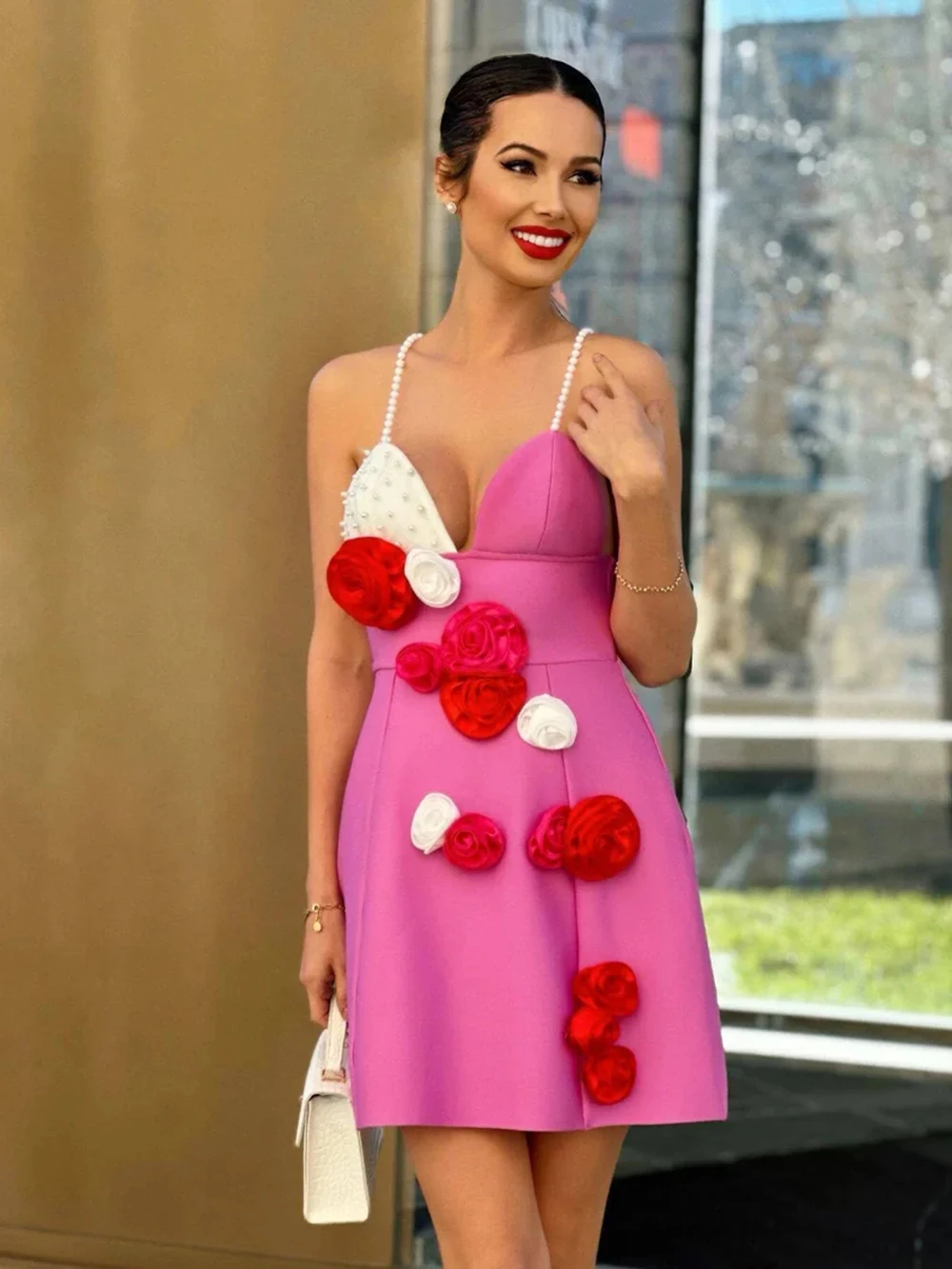 

2024 Women Sexy Spaghetti Strap V Neck Sleeveless Bodycon Pretty Flowers Beading Decoration Bandage MIni A-line Dress