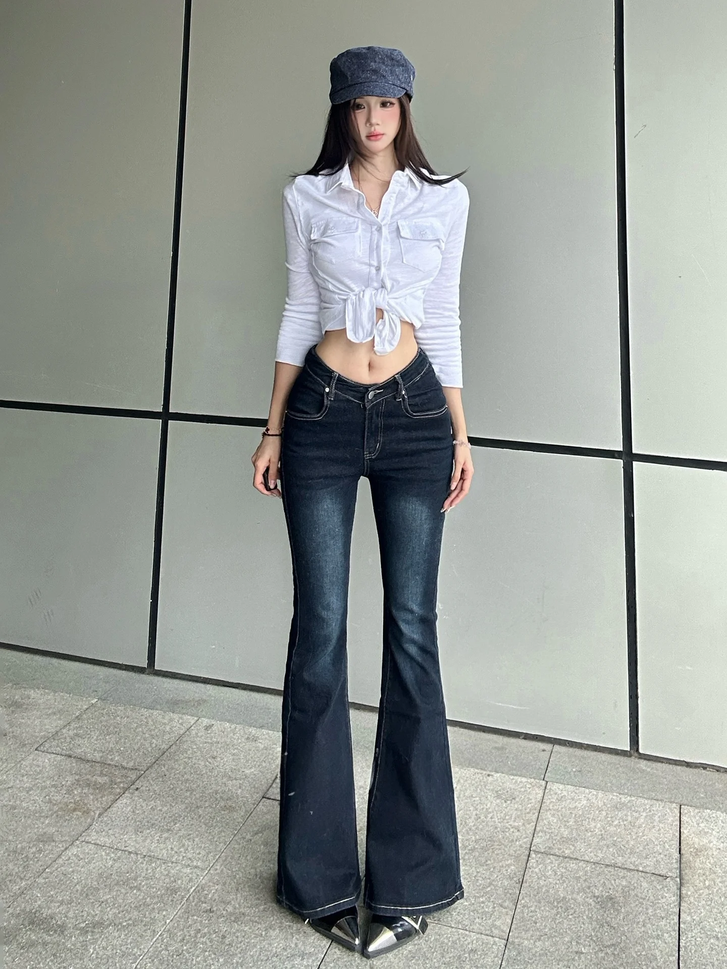 

Американские джинсы-клеш в стиле Hot Girl для женщин: V-образный пояс, скрывающий недостатки фигуры, с эффектом похудения, подтягивающие ягодицы, повседневные, облегающие, расклешенные.