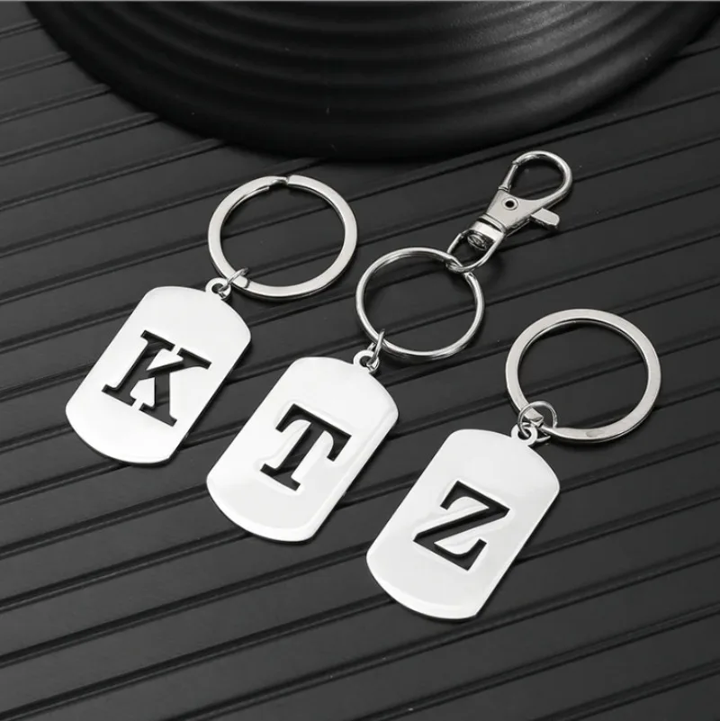 الفولاذ المقاوم للصدأ لسيارة دراجة نارية قلادة حلقة رئيسية مشبك سلاسل شعبية A-Z مربع العلامة التجارية المفاتيح 26 رسالة كيرينغ هدية