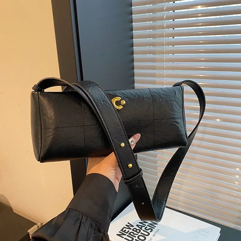 

Легкая роскошная женская сумка-багет в стиле ретро 2025 года — матовая кожа премиум-класса | Стильный с регулируемым ремешком и просторным интерьером
