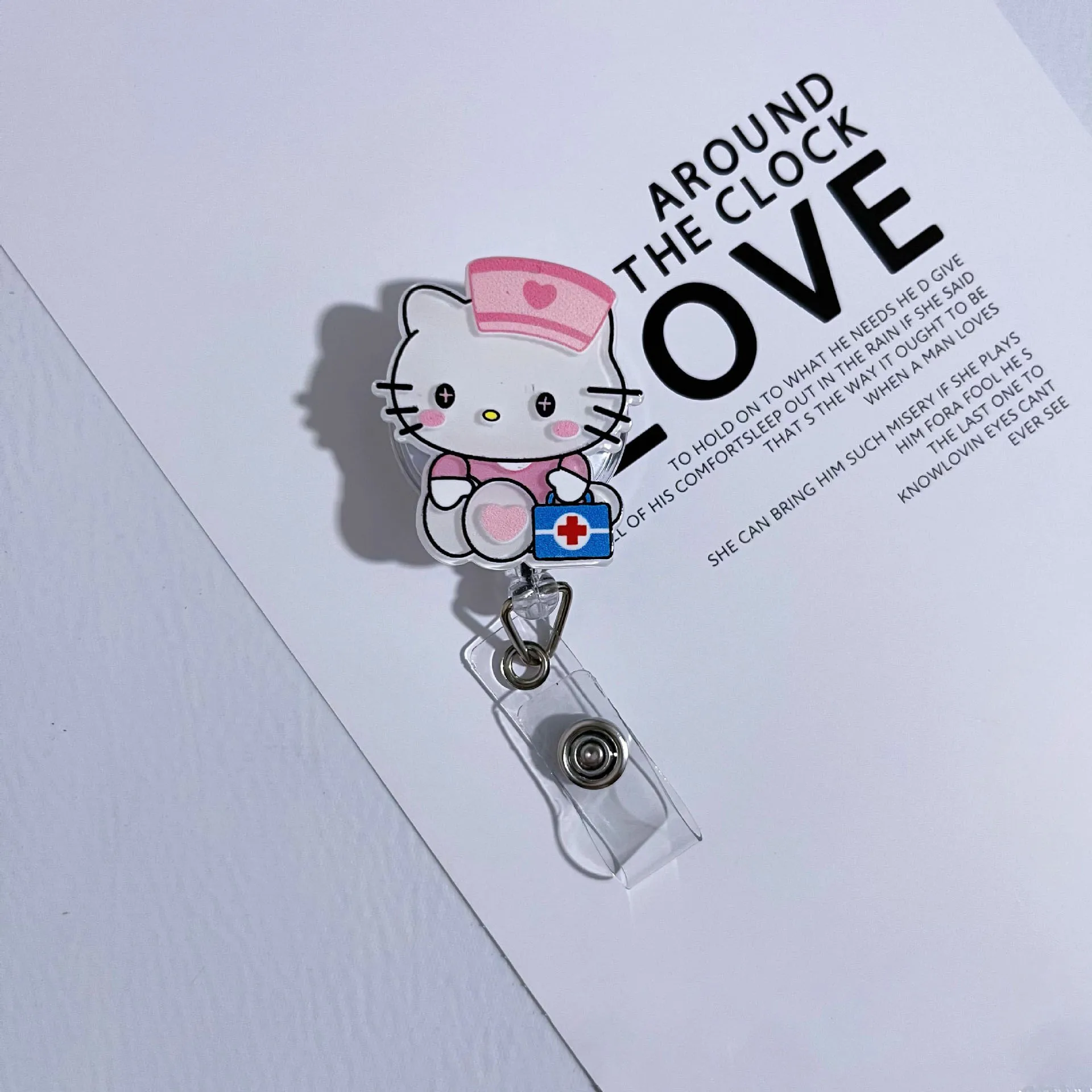 Sanrio Cartoon My Melody Pochacco Kuromi einziehbare Ausweis-Namenskarten-Clips, Abzeichen, Arbeitskarten-Clip