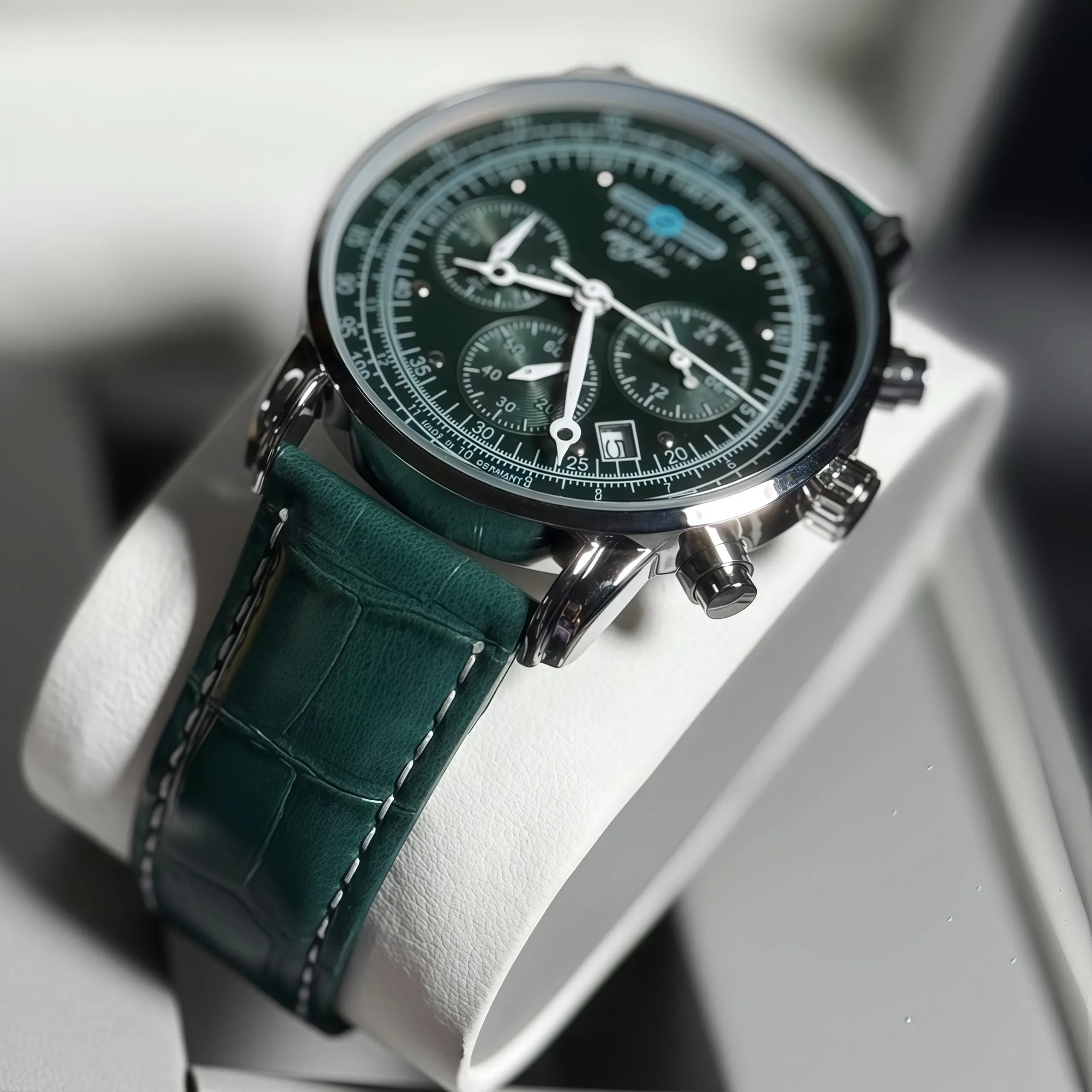 2025 New Fashion Watch Zeppelin Luxury Date Men's Watch Commemorative Edition Retro Business Leisure Quartz Watch