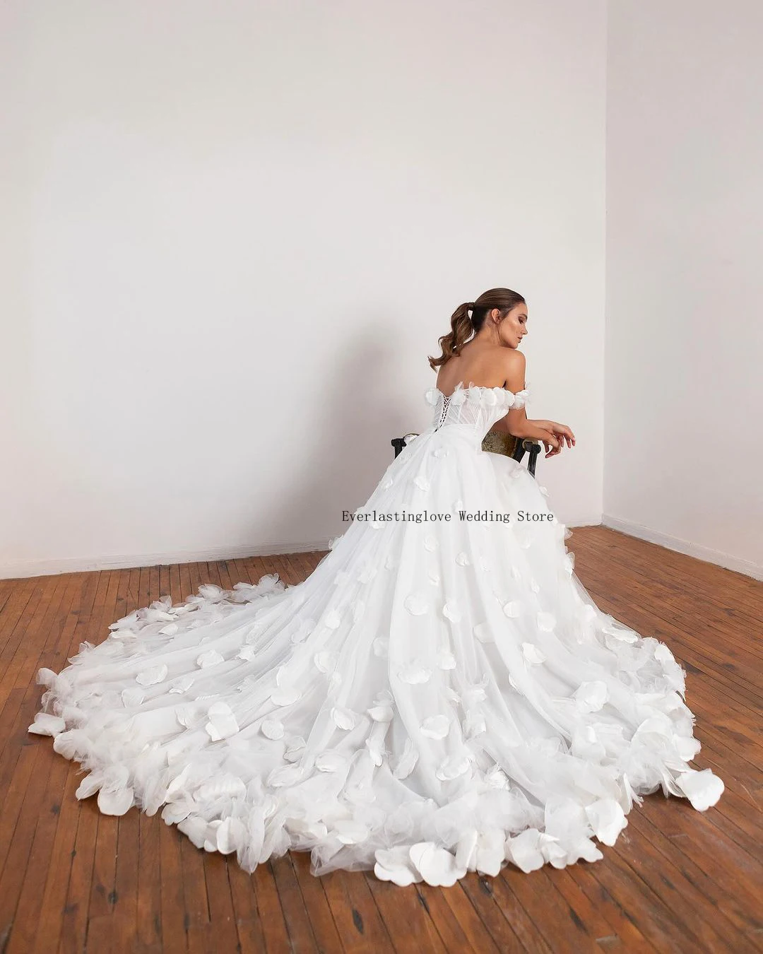 Vestido De novia plisado con hombros descubiertos, traje De boda De línea A, mariposa, flor, hecho A medida, 2025