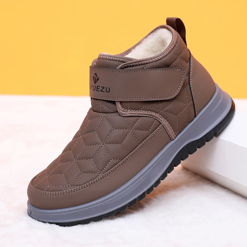 

2025 г., новая зимняя мужская хлопковая обувь из флиса для холодной погоды, уличная повседневная универсальная противоскользящая прочная бесплатная мужская обувь