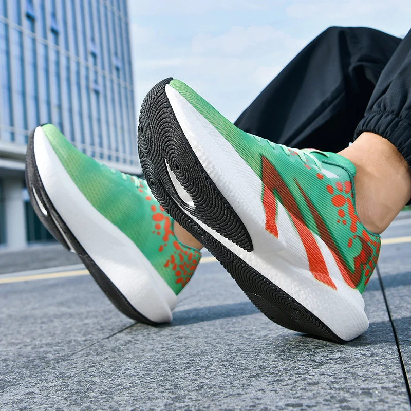 Herren-Freizeitsportschuhe, farbenfrohe Laufschuhe mit Leopardenmuster und Farbverlauf, dicke Sohle, hohe Dämpfung, atmungsaktive Laufschuhe mit feinem Mesh-Material, rutschfest und abriebfest, ideal für Langstreckenläufe, Fitness-Training, tägliche Anlässe und Reisen, trendige Unisex-Schuhe. – Detail 9