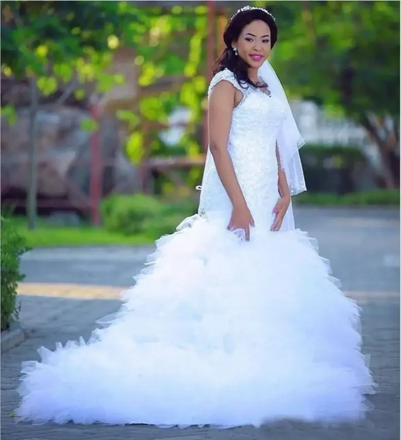 Customized African Woman Custom V Neck Beading Puffy Ruffle Tulle Ball Gown Trumpet Mermaid Wedding Dress