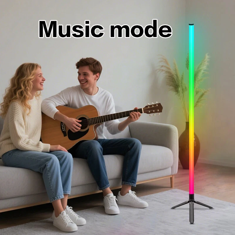 يتم استخدام مصابيح الأرضية الملونة RGB لتزيين الغرفة لقاعات الحفلات الموسيقية وقاعات الرقص وKTVS وديكور عيد الميلاد