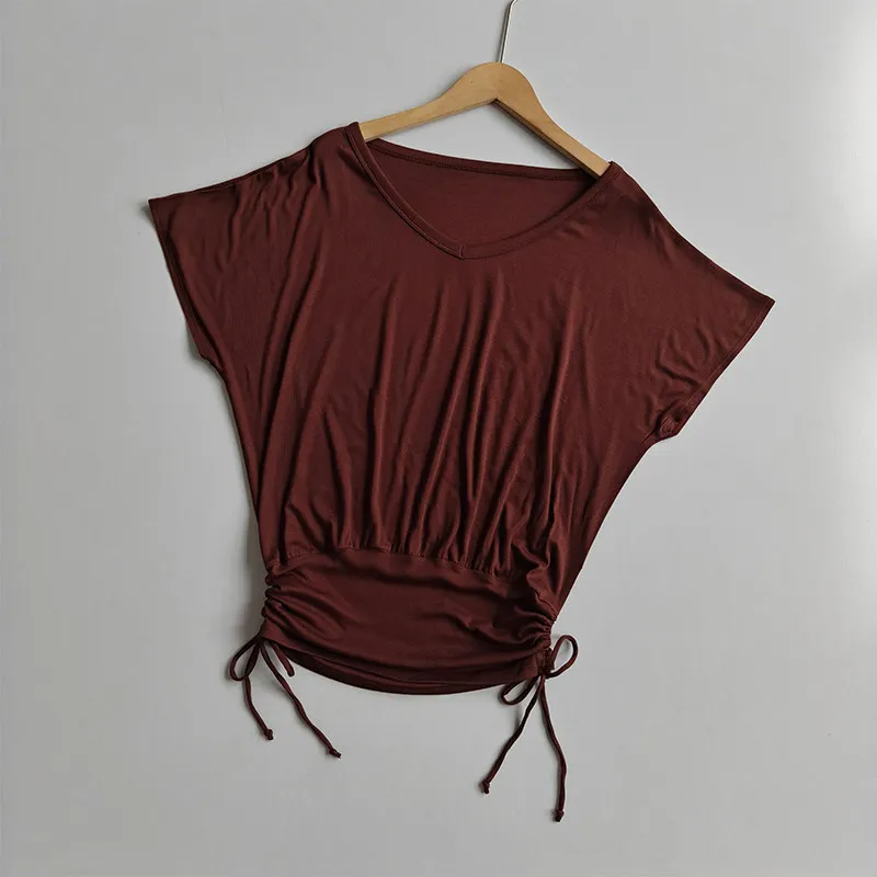 Sommerliches Yoga-T-Shirt mit V-Ausschnitt für Damen, aus Baumwolle, locker geschnitten, figurformend, weich, Sport-T-Shirt, kurzärmeliges Pilates-Shirt, lässiges Fitness-Oberteil. – Detail 9