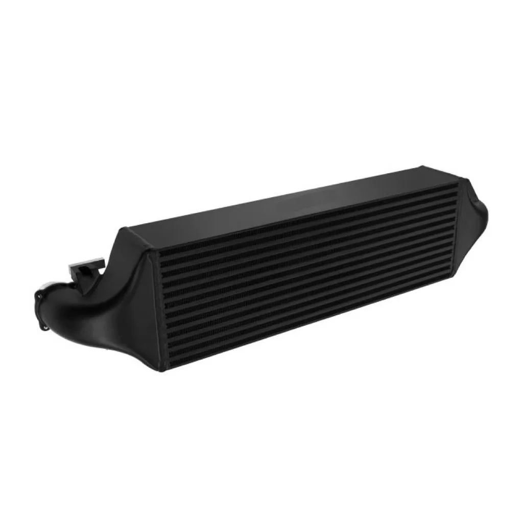 High-Performance Intercooler for Improved Engine Efficiency and Cooling Fit for W176 C117 W242 W246