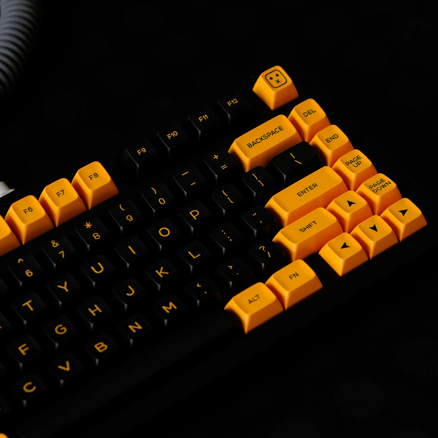 Imagem -06 - Kbdiy-teclas de Teclado Pbt Perfil SA Preto e Amarelo Faça Você Mesmo Custom Double Shot 142 Teclas Caps para Switch mx 61 64 87 90 75