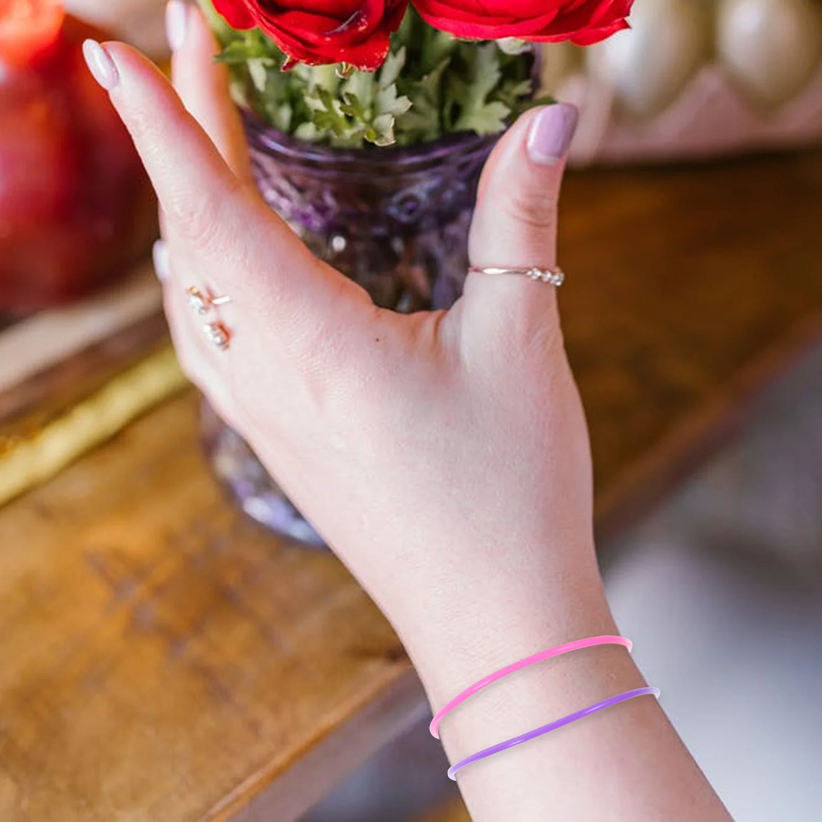 

10Pcs Colored Silicone Bracelets Glow in Dark Stretchy Jelly Wristbands Lightweight Comfortable Wristbands Silicone Bracelet