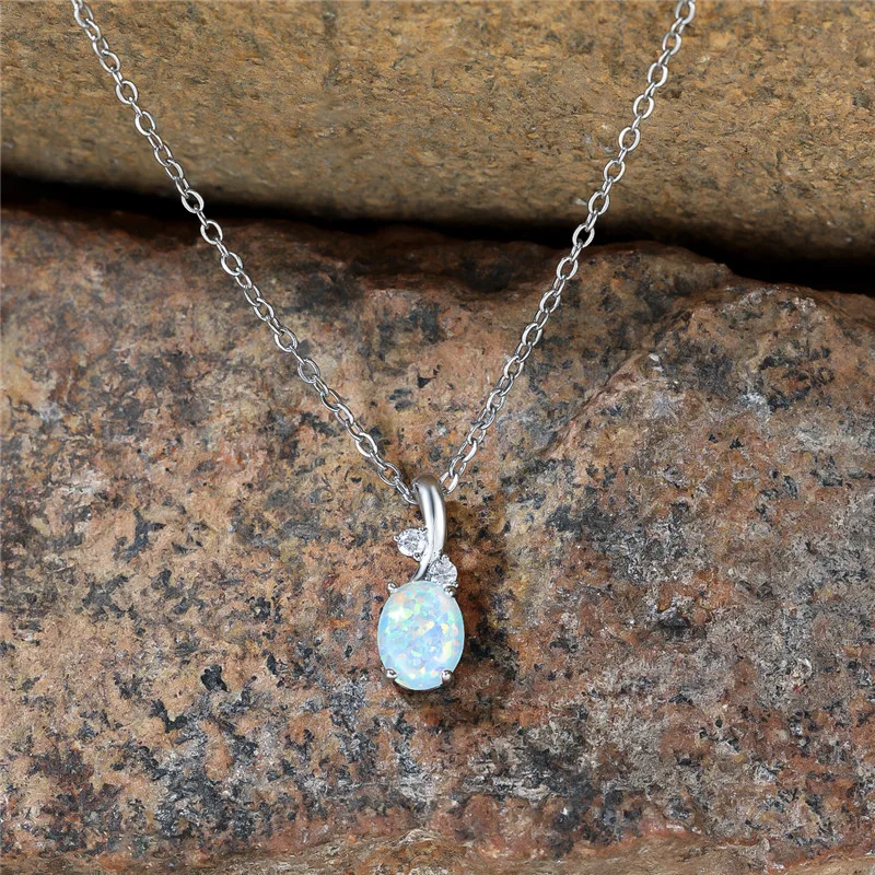 Boho Female White Fire Opal Stone Pendant Necklace Silver Color Summer Wedding Necklaces For Women Fashion Jewelry Gift