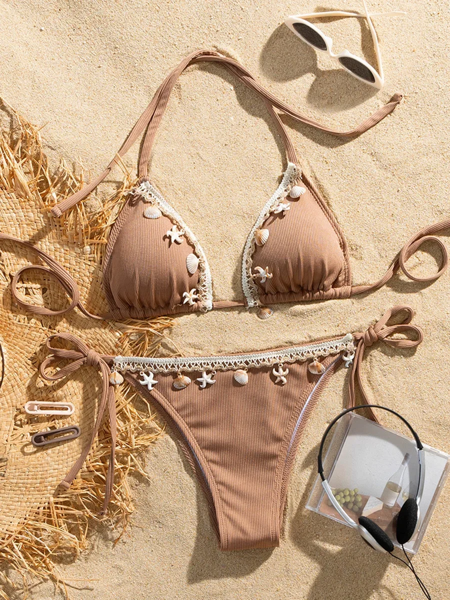 Bikini acanalado con decoración de concha para mujer, traje de baño femenino, conjunto de Bikini de dos piezas, bañador con tiras y cuello Halter,