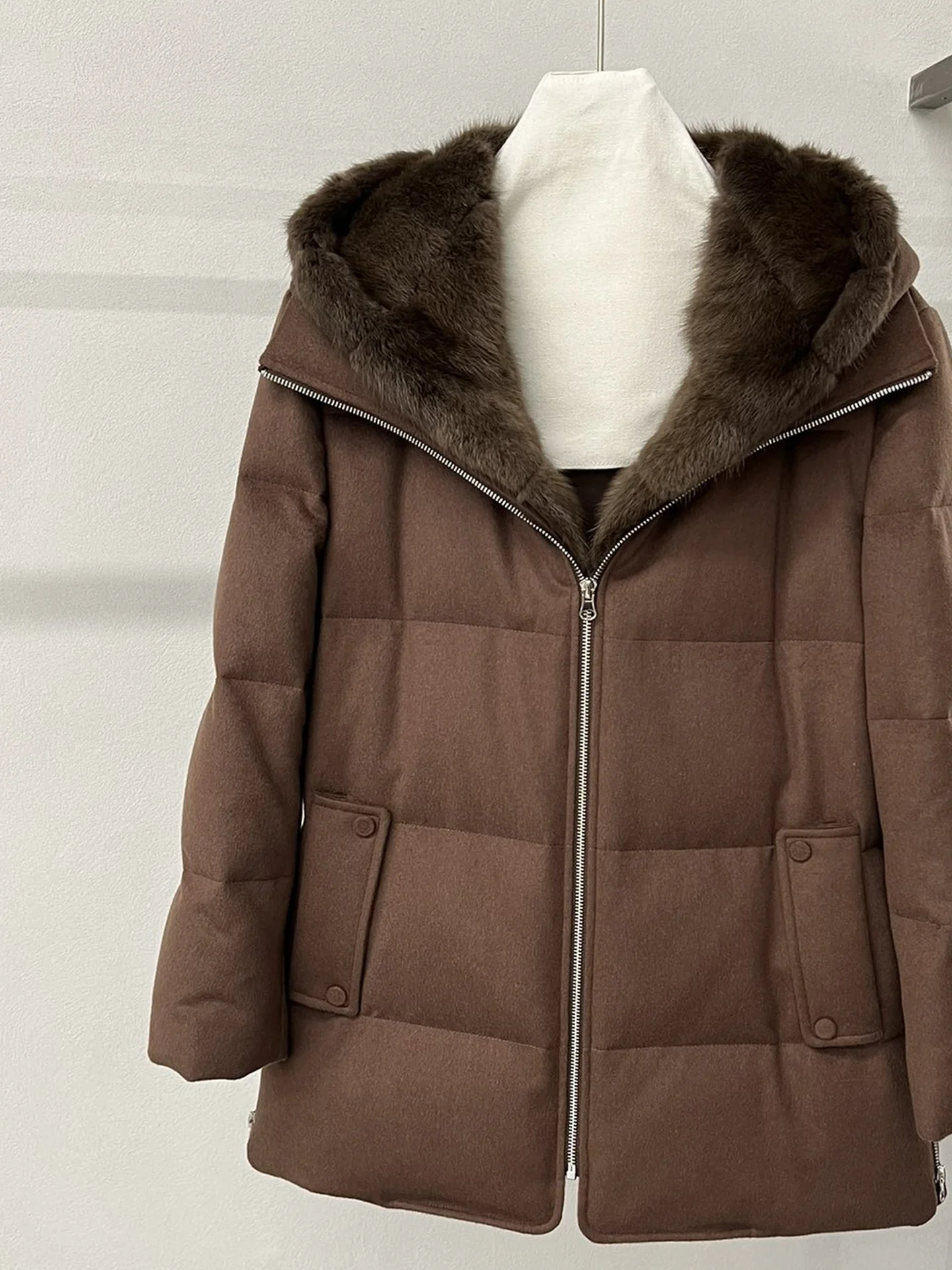High-Quality Mink Patchwork Hooded Cashmere Jacket Short Versatile Goose Down Jacket Women'S Thick Warm