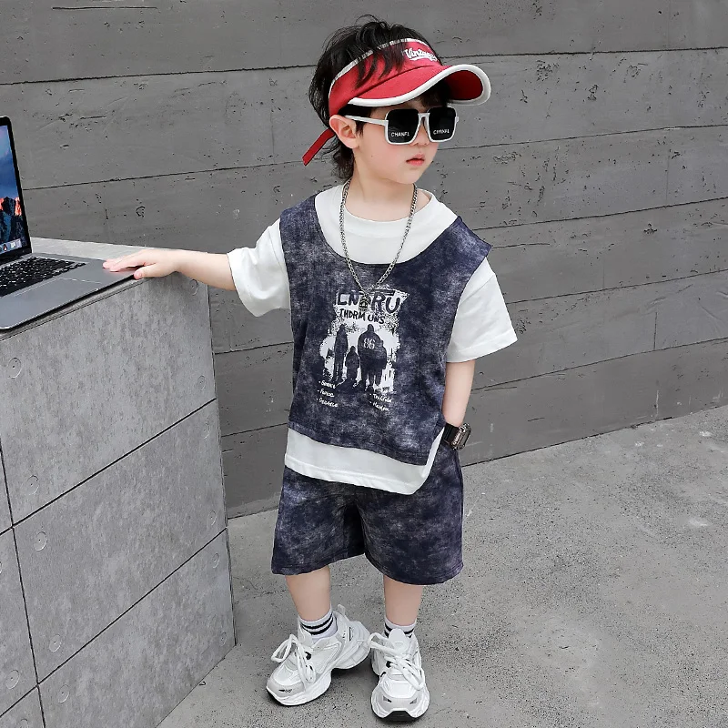 

New Children's Set 2024 Summer Boys Leisure Fashion Printed Short Sleeve+High Street Shorts Combination Set Baby Clothing 2T-14T