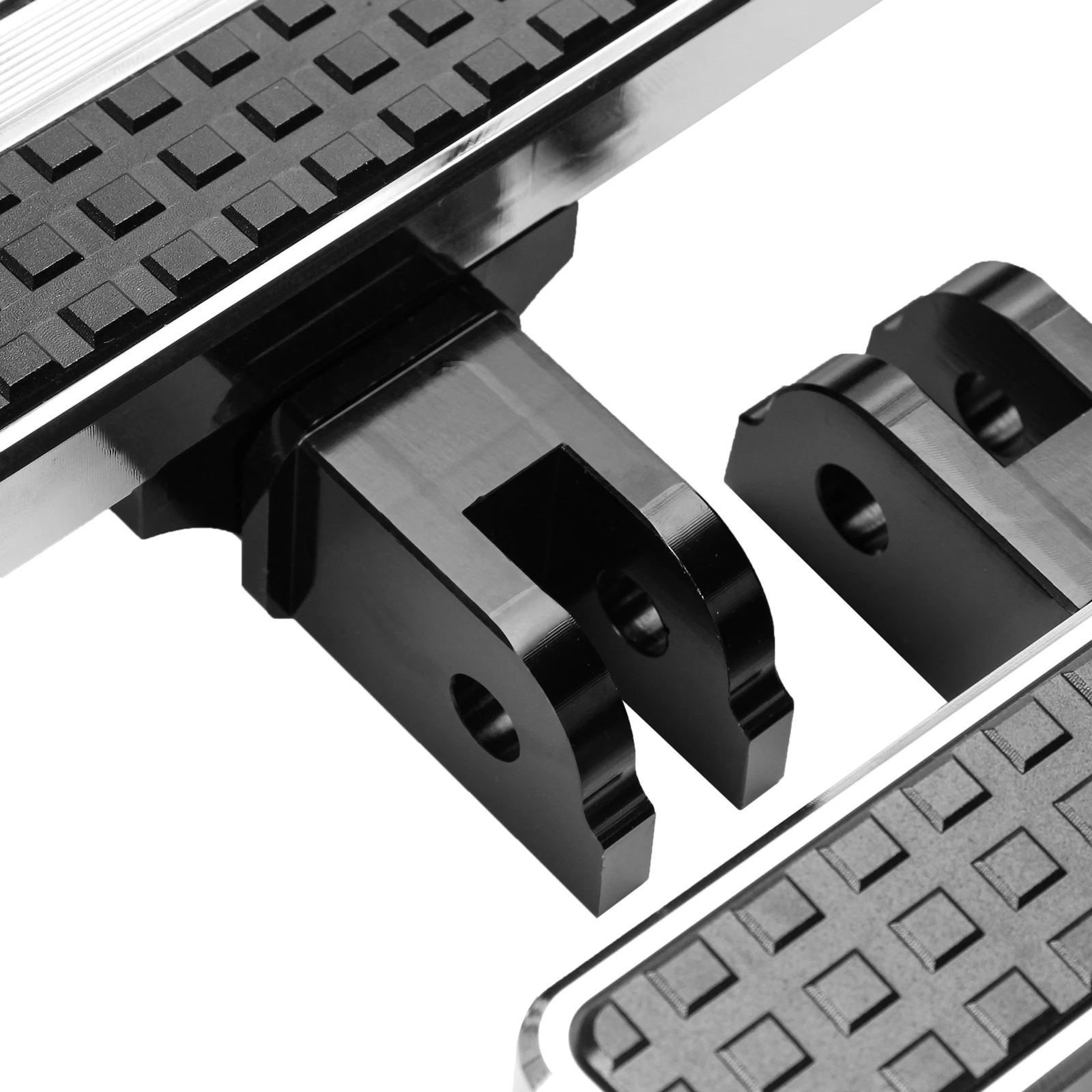 1 Pair Motorcycle Driver Pedal Front Wide Footpegs Footboards For Harley RH1250S Breakout Low Rider Street Bob Sport Glide 2018-